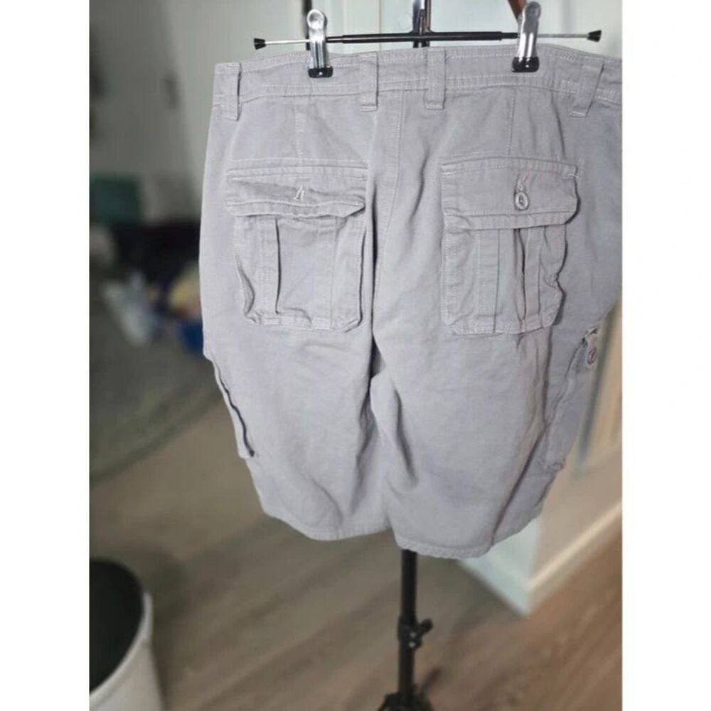 Men's Gray Cargo Shorts - Lightweight Summer Staple - Picture 2 of 5